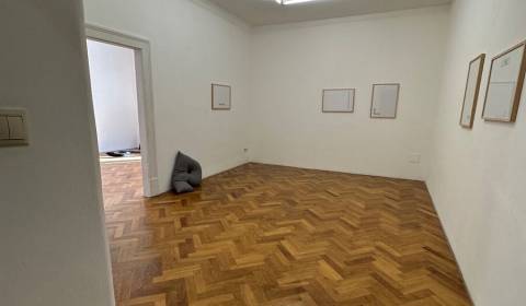 Kaufen 4-Zimmer-Wohnung, 4-Zimmer-Wohnung, Štetinová, Bratislava - Sta