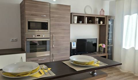 Kaufen 2-Zimmer-Wohnung, 2-Zimmer-Wohnung, Mesačná, Dunajská Streda, S