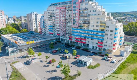 Kaufen 3-Zimmer-Wohnung, 3-Zimmer-Wohnung, Saratovská, Bratislava - Dú