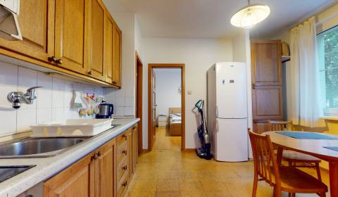 Kaufen 3-Zimmer-Wohnung, 3-Zimmer-Wohnung, Ondrejovova, Bratislava - R