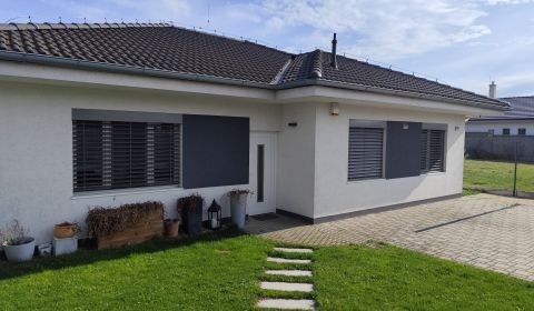 Kaufen Einfamilienhaus, Einfamilienhaus, Rekreačná, Trnava, Slowakei