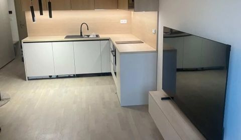Mieten 1-Zimmer-Wohnung, 1-Zimmer-Wohnung, Bottova, Bratislava - Staré