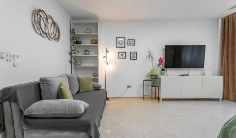 Kaufen 2-Zimmer-Wohnung, 2-Zimmer-Wohnung, Námestie 1.mája, Bratislava