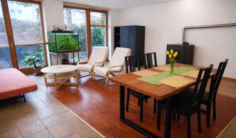 Mieten 3-Zimmer-Wohnung, 3-Zimmer-Wohnung, Šancová, Pezinok, Slowakei