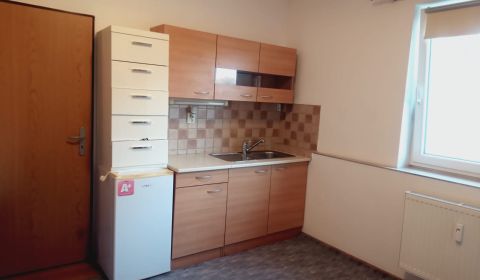 Kaufen Garconniere, Garconniere, Novozamocka ul., Nitra, Slowakei
