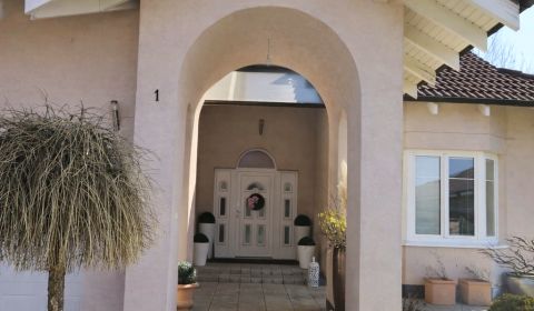 Kaufen Einfamilienhaus, Einfamilienhaus, Zlaté Moravce, Slowakei