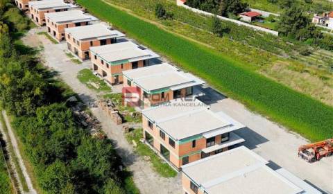 Kaufen 3-Zimmer-Wohnung, 3-Zimmer-Wohnung, Pezinok, Slowakei