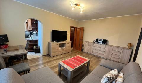 Kaufen 3-Zimmer-Wohnung, 3-Zimmer-Wohnung, Banská Štiavnica, Slowakei