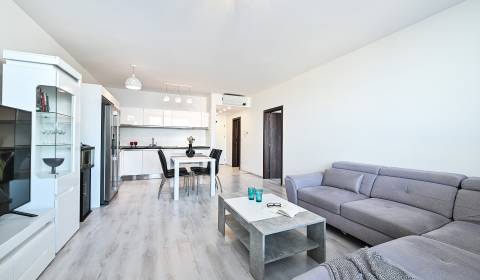 Kaufen 2-Zimmer-Wohnung, 2-Zimmer-Wohnung, Jarabinková, Bratislava - R