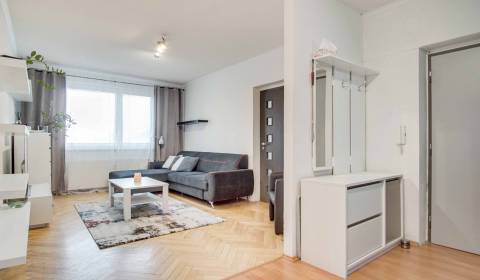 Kaufen 2-Zimmer-Wohnung, 2-Zimmer-Wohnung, Nové Zámky, Slowakei