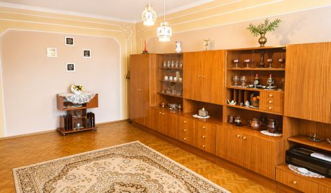 Kaufen 2-Zimmer-Wohnung, 2-Zimmer-Wohnung, Streďanská, Topoľčany, Slow