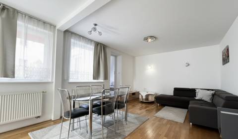 Mieten 3-Zimmer-Wohnung, 3-Zimmer-Wohnung, Okánikova, Bratislava - Sta