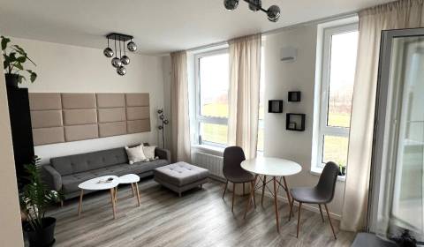 Mieten 2-Zimmer-Wohnung, 2-Zimmer-Wohnung, Labutia, Bratislava - Petrž