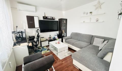 Kaufen 3-Zimmer-Wohnung, 3-Zimmer-Wohnung, Nábrežná, Nové Zámky, Slowa