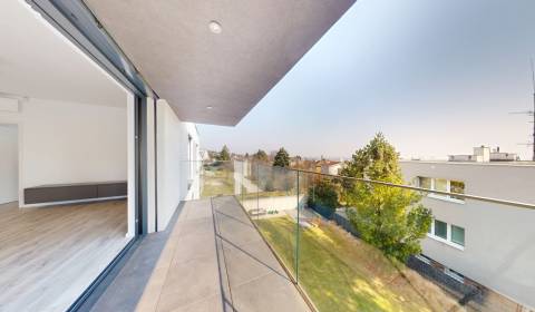 Mieten 4-Zimmer-Wohnung, 4-Zimmer-Wohnung, Javorinská, Bratislava - St