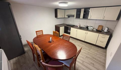 Kaufen Einfamilienhaus, Einfamilienhaus, Podkriváň, Detva, Slowakei
