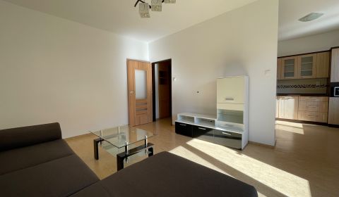 Mieten 2-Zimmer-Wohnung, 2-Zimmer-Wohnung, Dobrianskeho, Humenné, Slow