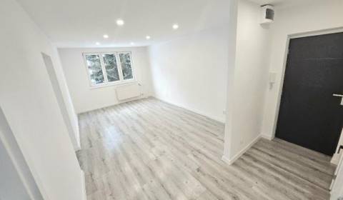 Kaufen 3-Zimmer-Wohnung, 3-Zimmer-Wohnung, Bánovce nad Bebravou, Slowa