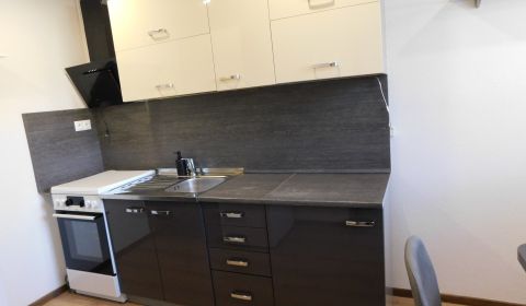 Mieten 1-Zimmer-Wohnung, 1-Zimmer-Wohnung, Komárňanská, Nové Zámky, Sl