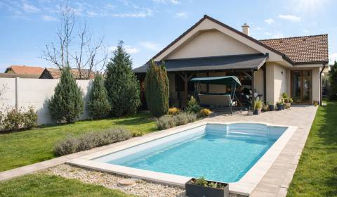 Kaufen Einfamilienhaus, Einfamilienhaus, Školská, Senec, Slowakei