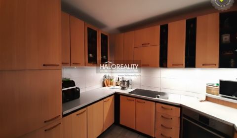 Kaufen Einfamilienhaus, Hlohovec, Slowakei