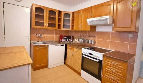 Kaufen 4-Zimmer-Wohnung, Levice, Slowakei