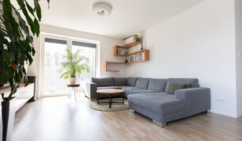 Mieten 3-Zimmer-Wohnung, 3-Zimmer-Wohnung, Žltá, Bratislava - Petržalk