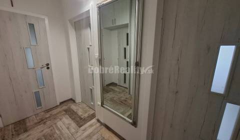 Mieten 3-Zimmer-Wohnung, 3-Zimmer-Wohnung, Nábrežná, Nové Zámky, Slowa