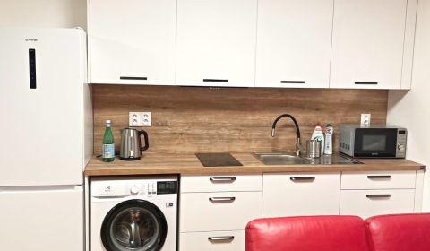 Mieten 1-Zimmer-Wohnung, 1-Zimmer-Wohnung, Rudlovská cesta, Banská Bys
