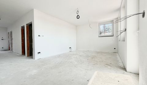 Kaufen 3-Zimmer-Wohnung, 3-Zimmer-Wohnung, Trenčín, Slowakei
