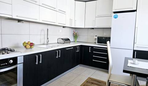 Kaufen 4-Zimmer-Wohnung, 4-Zimmer-Wohnung, Tr. SNP, Košice - Západ, Sl