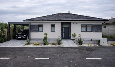 Kaufen Einfamilienhaus, Einfamilienhaus, Topoľčany, Slowakei