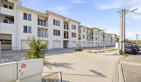 Kaufen 4-Zimmer-Wohnung, 4-Zimmer-Wohnung, Dunajská Streda, Slowakei