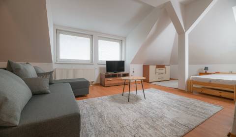 Mieten 2-Zimmer-Wohnung, 2-Zimmer-Wohnung, Osloboditeľov, Trenčín, Slo