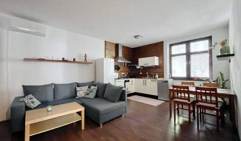 Mieten 2-Zimmer-Wohnung, 2-Zimmer-Wohnung, Pri starej prachárni, Brati