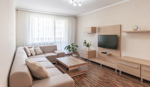 Kaufen 3-Zimmer-Wohnung, 3-Zimmer-Wohnung, Nábrežná, Nové Zámky, Slowa