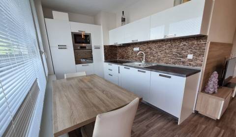 Kaufen 3-Zimmer-Wohnung, 3-Zimmer-Wohnung, Nevädzová, Bratislava - Ruž