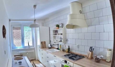 Kaufen 2-Zimmer-Wohnung, 2-Zimmer-Wohnung, Ružová dolina, Bratislava -