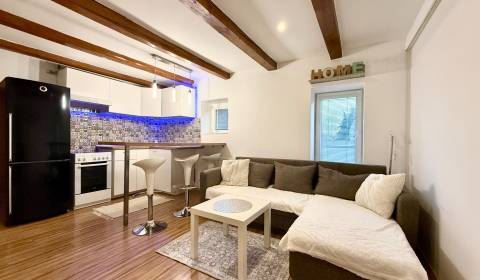 Mieten 1-Zimmer-Wohnung, 1-Zimmer-Wohnung, Jánošíkovská, Senec, Slowak