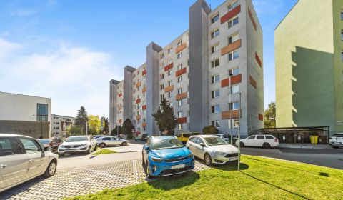 Kaufen 3-Zimmer-Wohnung, 3-Zimmer-Wohnung, Estónska, Bratislava - Podu