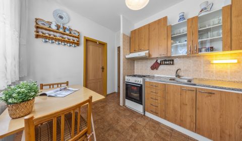 Kaufen 3-Zimmer-Wohnung, 3-Zimmer-Wohnung, Estónska, Bratislava - Podu