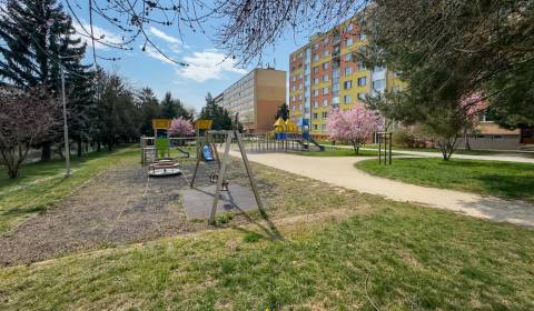 Kaufen 4-Zimmer-Wohnung, 4-Zimmer-Wohnung, Lomonosovova, Košice - Juh,