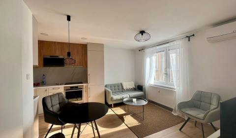 Mieten 3-Zimmer-Wohnung, 3-Zimmer-Wohnung, Mostná, Nitra, Slowakei