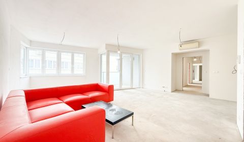 Kaufen 4-Zimmer-Wohnung, 4-Zimmer-Wohnung, Jesenského, Trenčín, Slowak