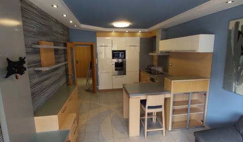 Kaufen 2-Zimmer-Wohnung, 2-Zimmer-Wohnung, Jégého, Bratislava - Ružino