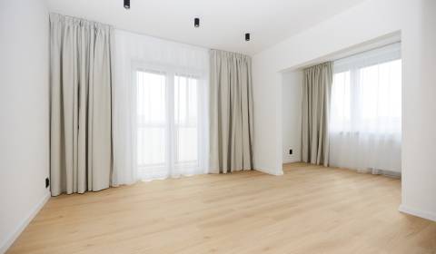 Kaufen 3-Zimmer-Wohnung, 3-Zimmer-Wohnung, Štítová, Košice - Staré Mes