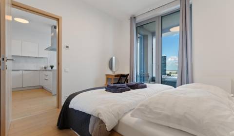Kaufen 2-Zimmer-Wohnung, 2-Zimmer-Wohnung, Továrenská, Bratislava - St