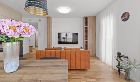 Mieten 3-Zimmer-Wohnung, 3-Zimmer-Wohnung, Bottova, Bratislava - Staré