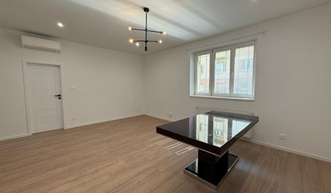Mieten 3-Zimmer-Wohnung, 3-Zimmer-Wohnung, Cukrová, Bratislava - Staré