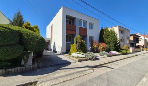 Kaufen Einfamilienhaus, Einfamilienhaus, Športová ulica, Piešťany, Slo